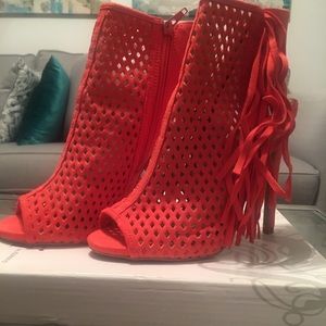 Coral heels